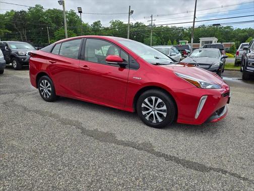 2019 Toyota Prius XLE