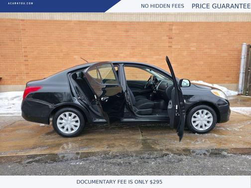 2012 Nissan Versa 1.6 S