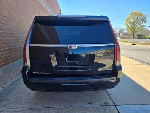 2017 Cadillac Escalade Sport