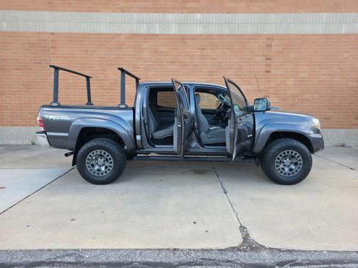 2013 Toyota Tacoma Base
