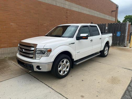 White 2013 Ford F-150 Lariat