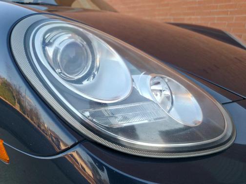 2011 Porsche Boxster Convertible 2D