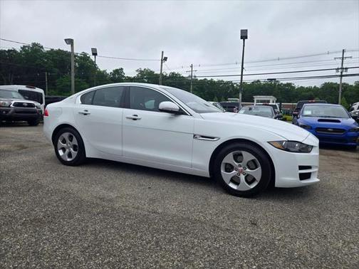 2017 Jaguar XE 25t