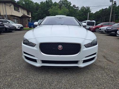2017 Jaguar XE 25t