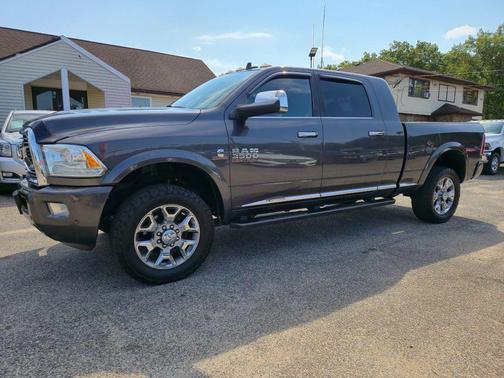 2018 RAM 3500 Limited Mega Cab 4x4 6'4' Box