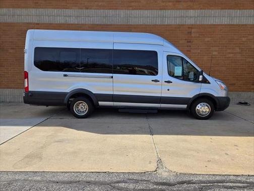 2017 Ford Transit-350 XLT