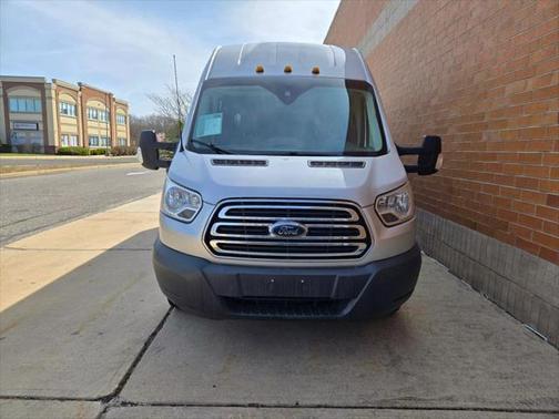 2017 Ford Transit-350 XLT