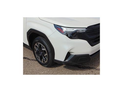 2025 Subaru Forester Base