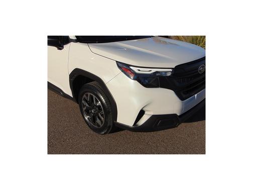2025 Subaru Forester Base