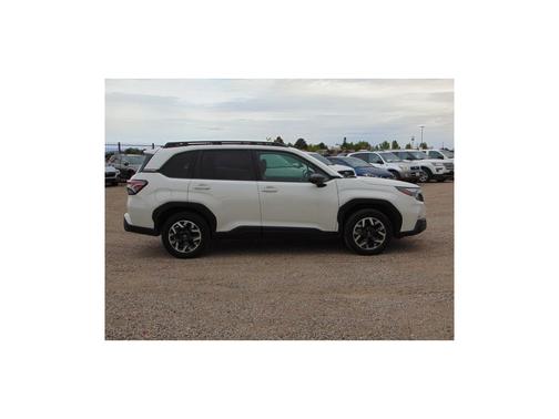 Crystal White Pearl 2025 Subaru Forester Premium