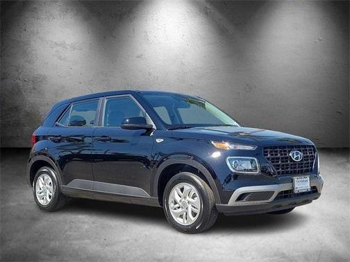2025 Hyundai VENUE SE