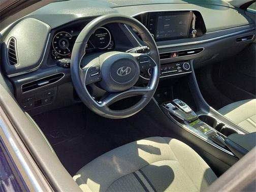 2022 Hyundai SONATA SEL