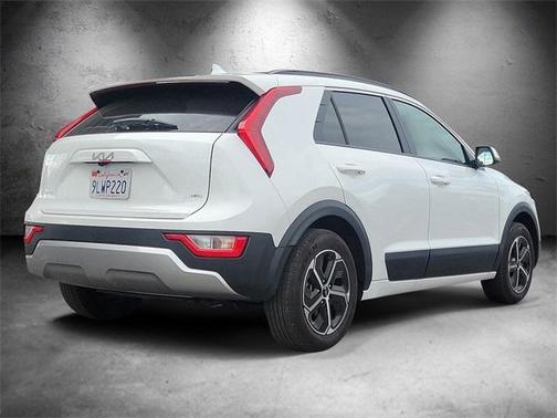 2024 Kia Niro LX