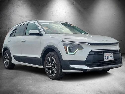 2024 Kia Niro LX