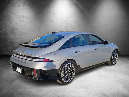 2025 Hyundai IONIQ 6 SEL