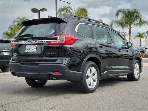 2023 Subaru Ascent Base 8-Passenger
