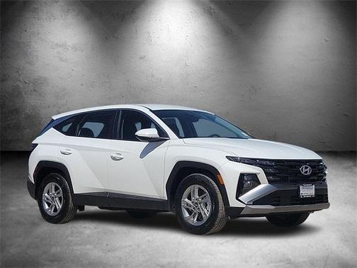 2025 Hyundai TUCSON SE