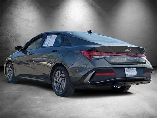 2025 Hyundai ELANTRA HEV Blue