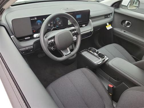 2026 Hyundai IONIQ 5 SE