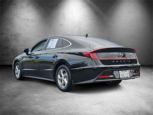 2023 Hyundai SONATA SE