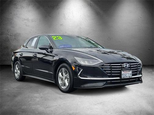 2023 Hyundai SONATA SE