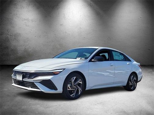 2025 Hyundai ELANTRA HEV SEL Sport