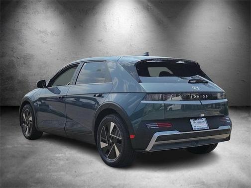 2025 Hyundai IONIQ 5 SE