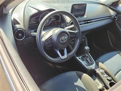 2020 Toyota Yaris Sedan LE