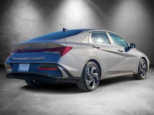 2026 Hyundai ELANTRA HEV Limited