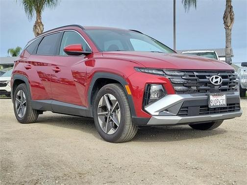 2025 Hyundai TUCSON SEL