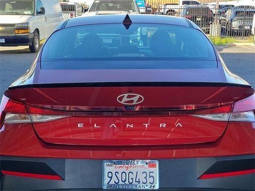 2025 Hyundai ELANTRA SEL Sport