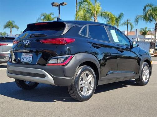 2022 Hyundai KONA SE