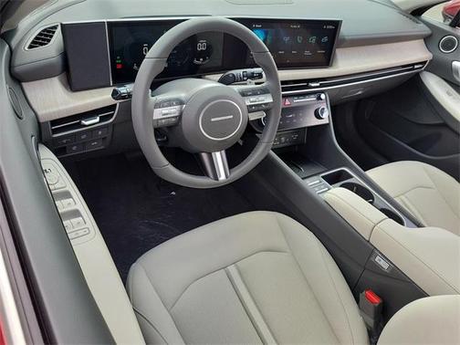 2025 Hyundai SONATA Hybrid SEL