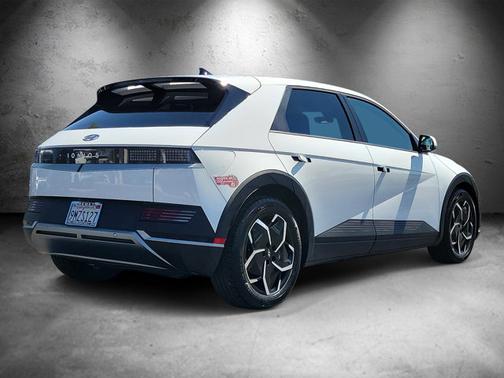 White 2024 Hyundai IONIQ 5 SEL