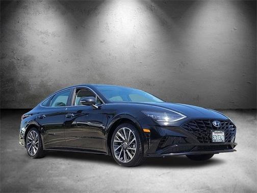 2022 Hyundai SONATA Limited