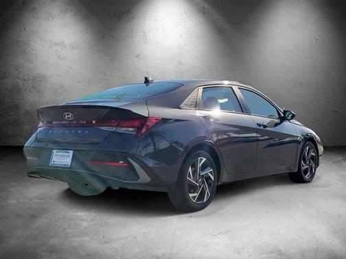 Gray 2025 Hyundai ELANTRA SEL Sport
