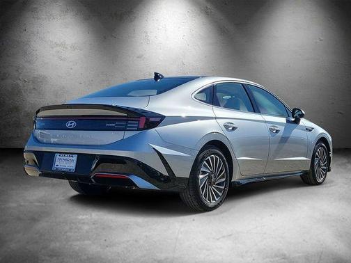 2026 Hyundai SONATA Hybrid SEL