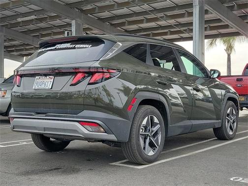2025 Hyundai TUCSON SEL