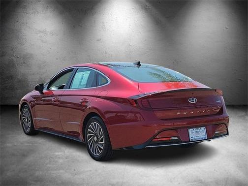 2023 Hyundai SONATA Hybrid Limited