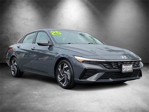 2025 Hyundai ELANTRA SEL Convenience