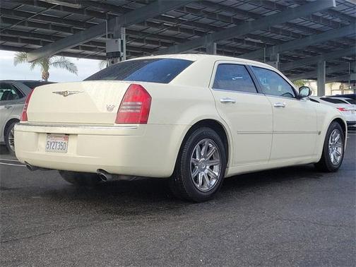 2006 Chrysler 300C Base