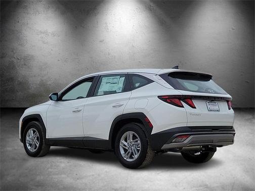 2025 Hyundai TUCSON SE