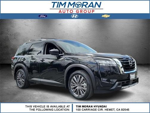 2023 Nissan Pathfinder SL