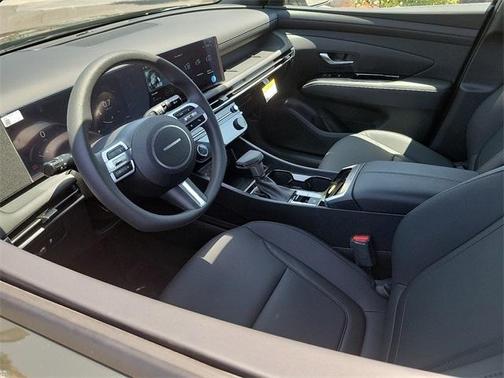 2025 Hyundai SANTA CRUZ SEL Activity