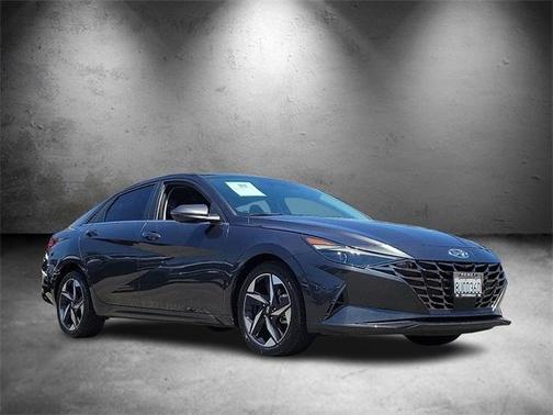 2021 Hyundai ELANTRA Limited