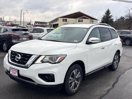2020 Nissan Pathfinder S