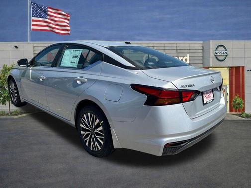 Brilliant Silver Metallic 2026 Nissan Altima 2.5 SV