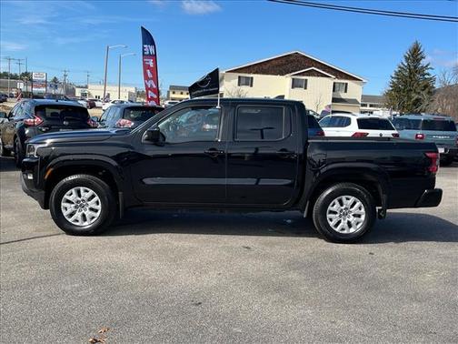 Black 2023 Nissan Frontier SV