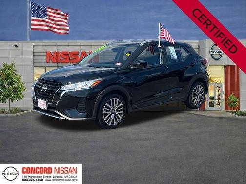 Super Black 2023 Nissan Kicks SV