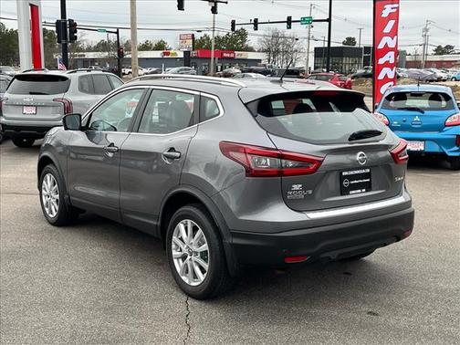 Gun Metallic 2022 Nissan Rogue Sport SV